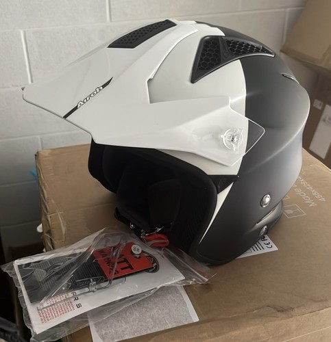 Casco jet moto airoh - moto, trr